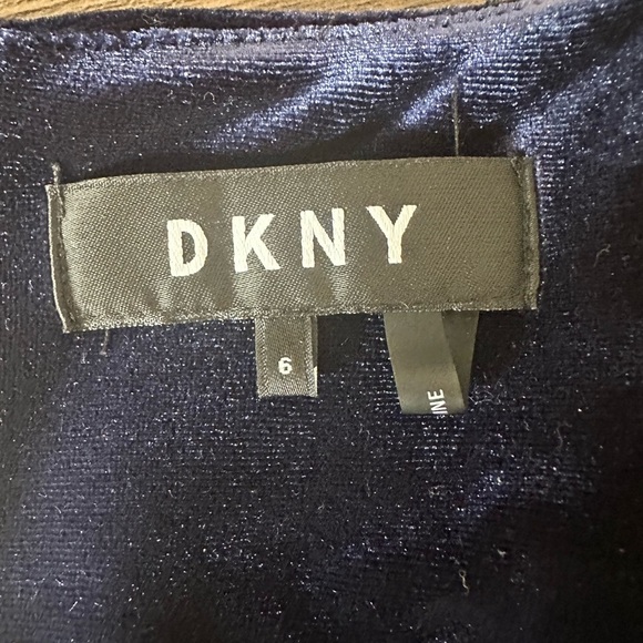 DKNY Midnight Blue Velvet Bell Sleeve  A Line Midi Cocktail Dress Size 6 - Picture 8 of 11